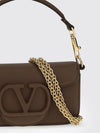 woman's shoulder bag