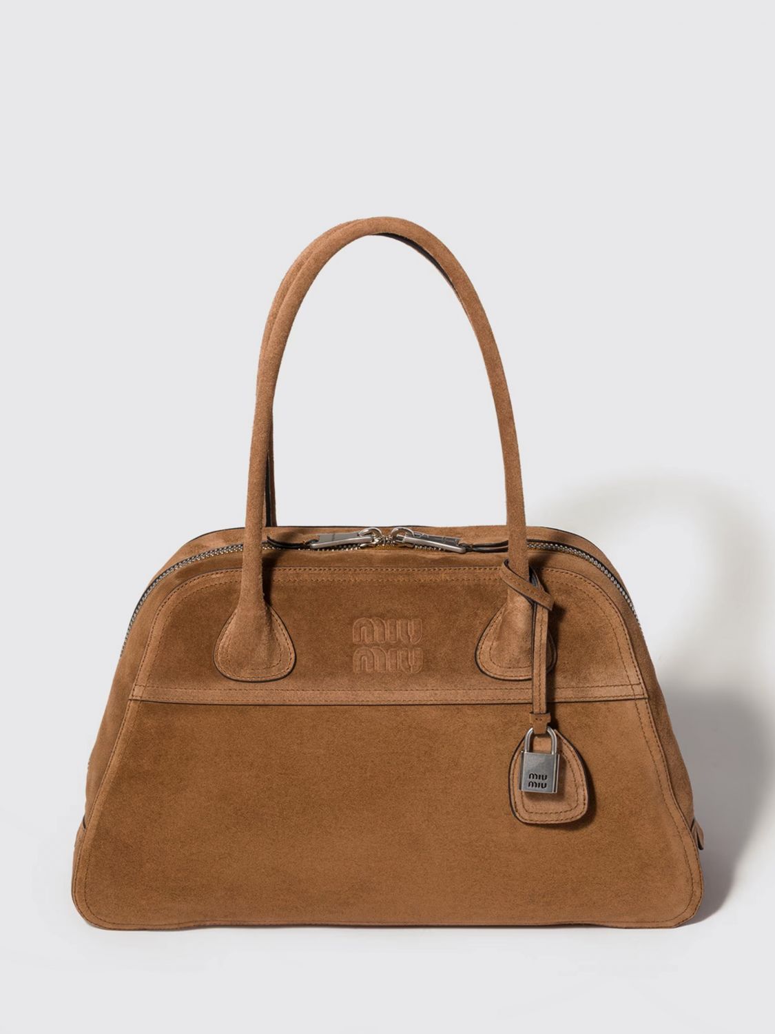 woman's shoulder bag