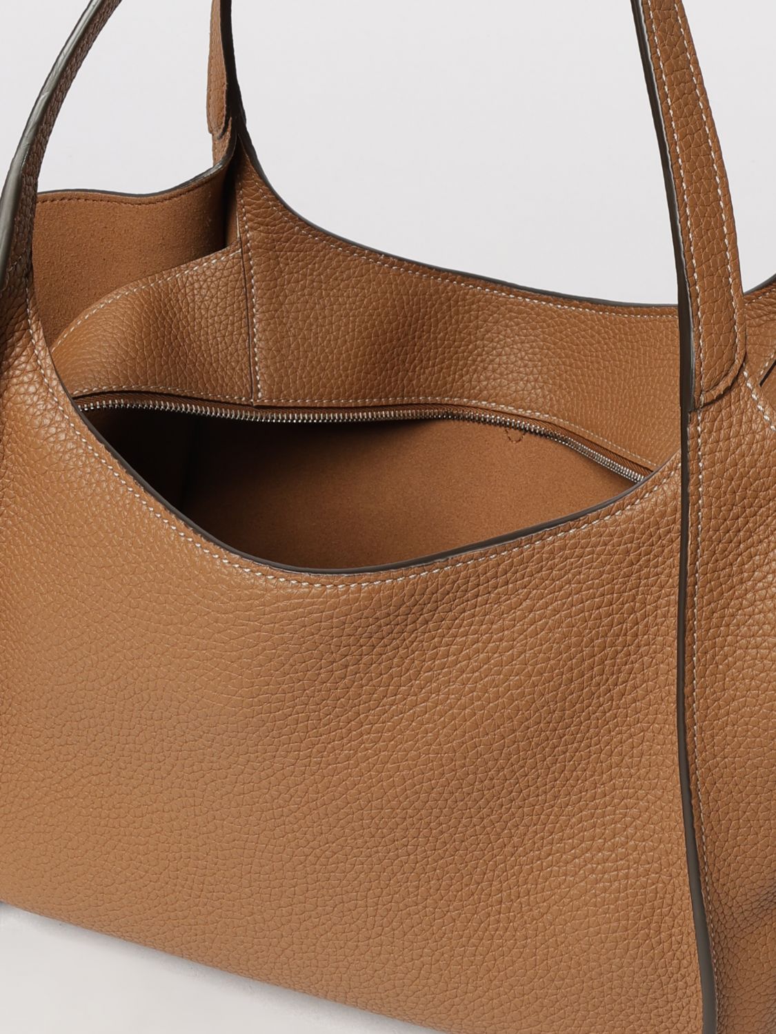 grained calfskin shoulder bag with t timeless logo