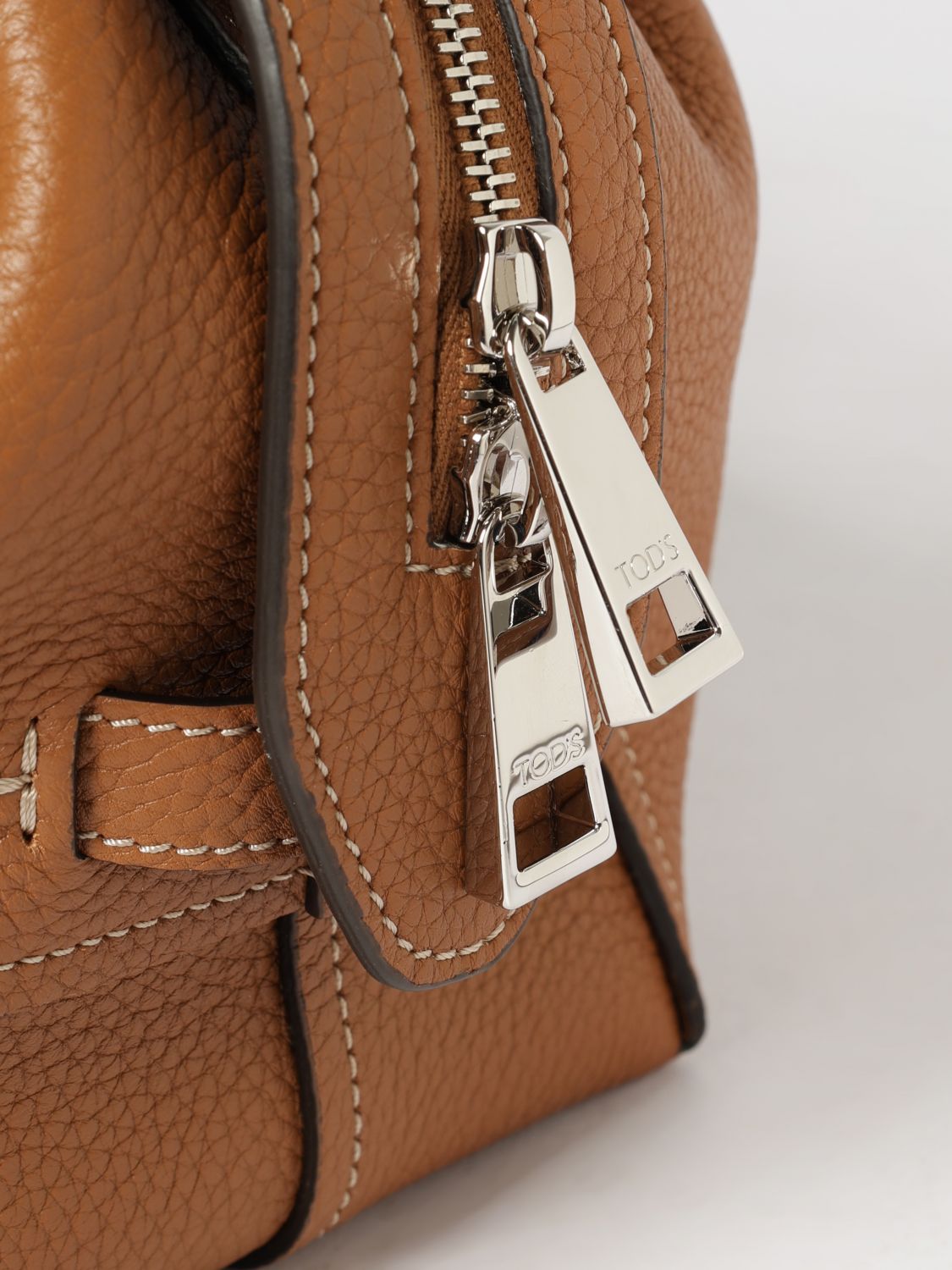 small grained calfskin boston bag with charm