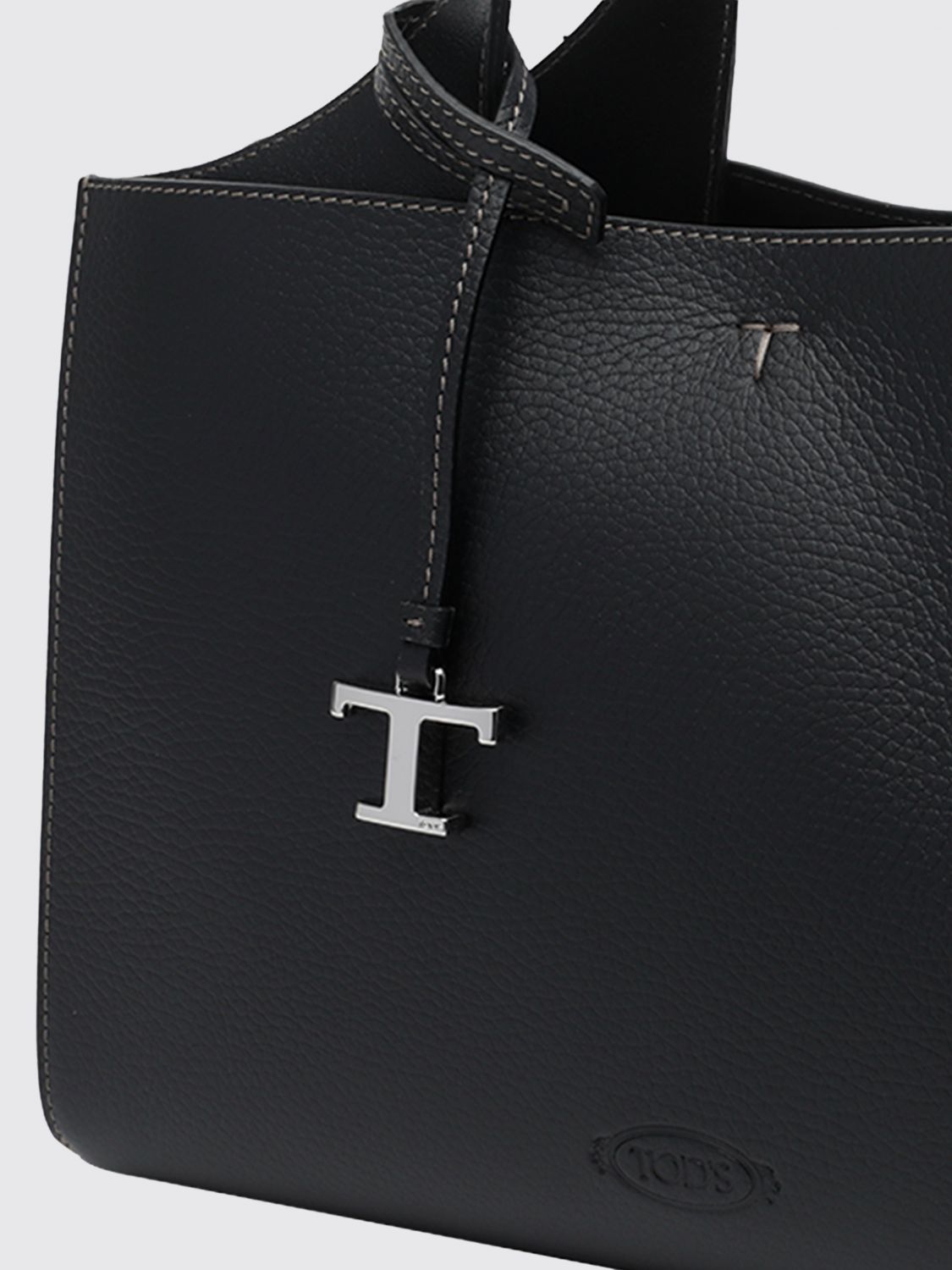 hammered leather tote bag with double handle and shoulder strap