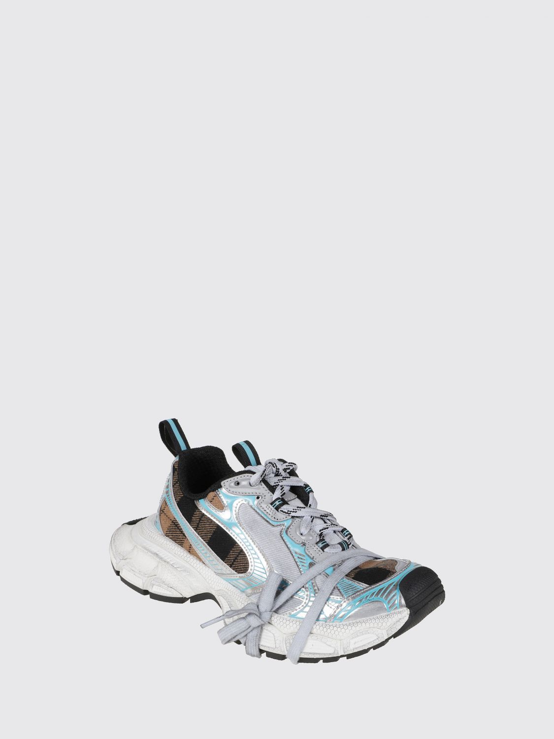 woman's sneakers
