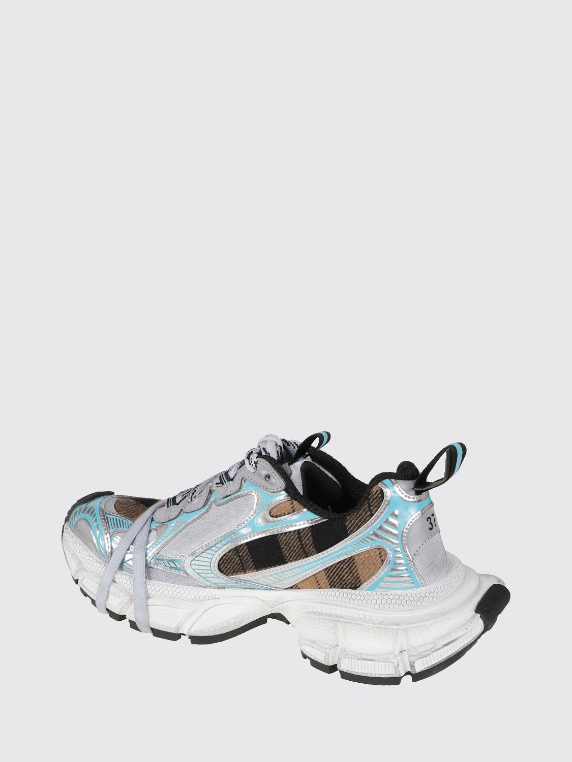 woman's sneakers