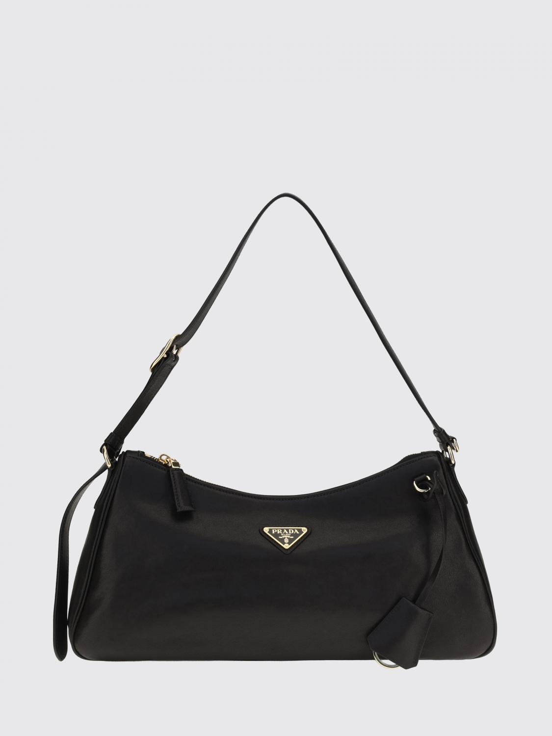 woman's shoulder bag
