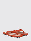 leather thong sandals with metal logo and iconic gommini