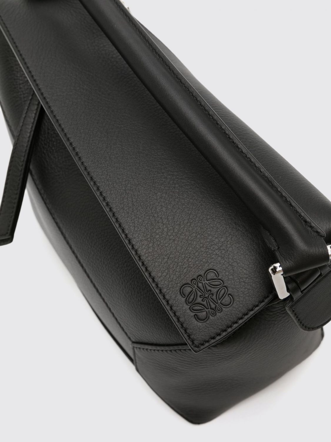 small puzzle edge bag in grained calf leather with anagram