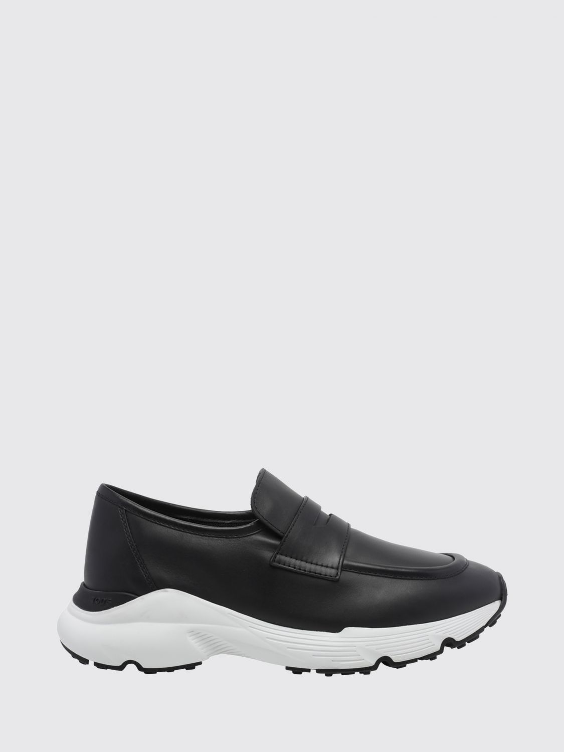 penny loafers in smooth calf leather with a serrated sole