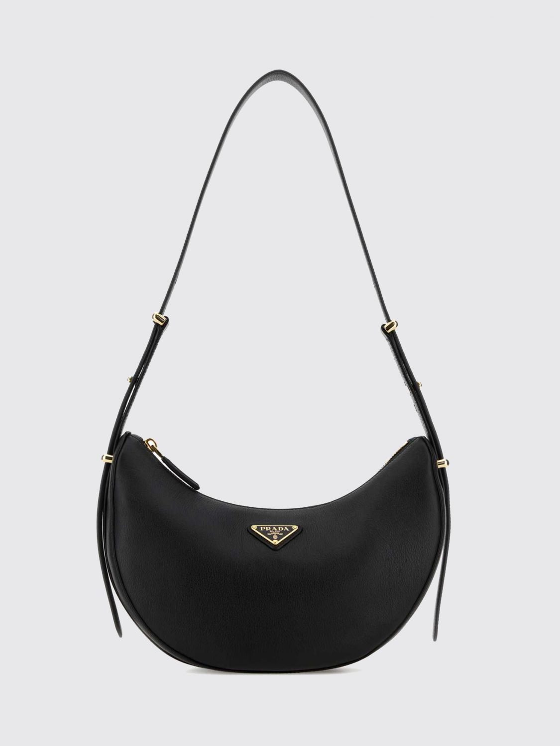 woman's shoulder bag