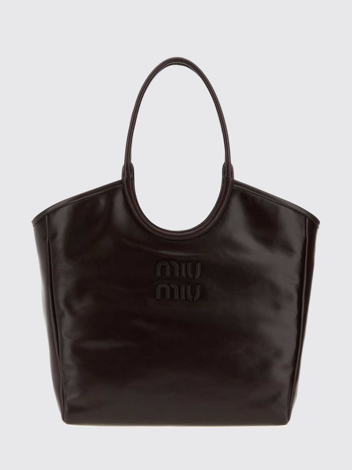 woman's shoulder bag