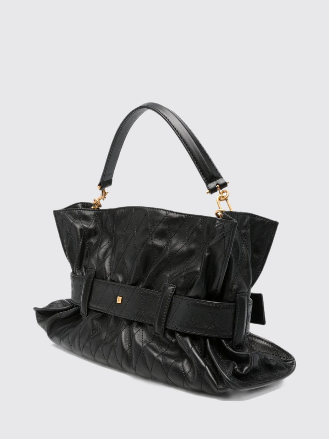 woman's shoulder bag