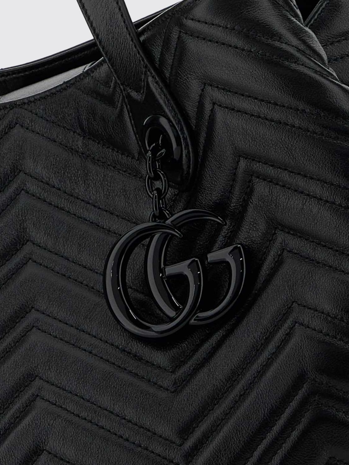 gg marmont matelassé nappa chevron shoulder bag