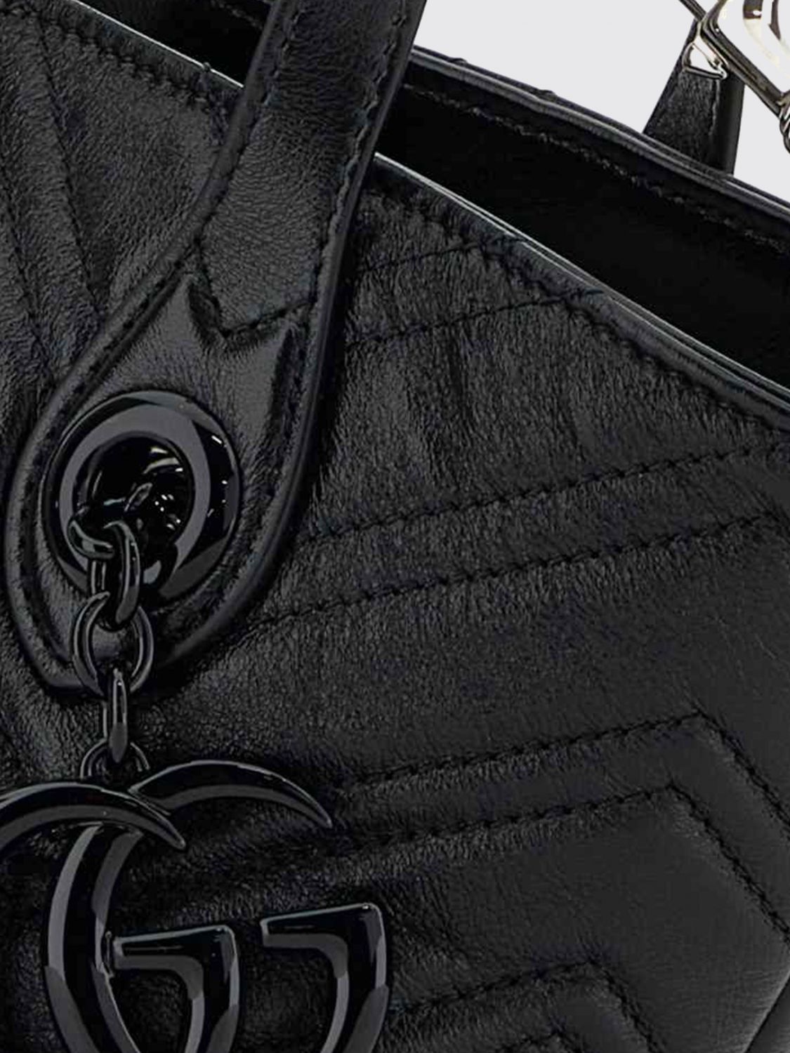 gg marmont mini top handle bag in matelassé chevron nappa