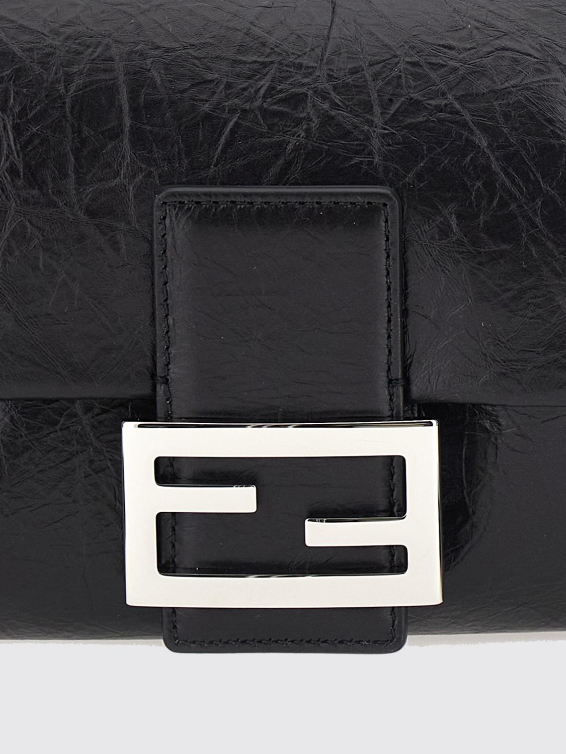 medium baguette crinkled-effect leather shoulder bag