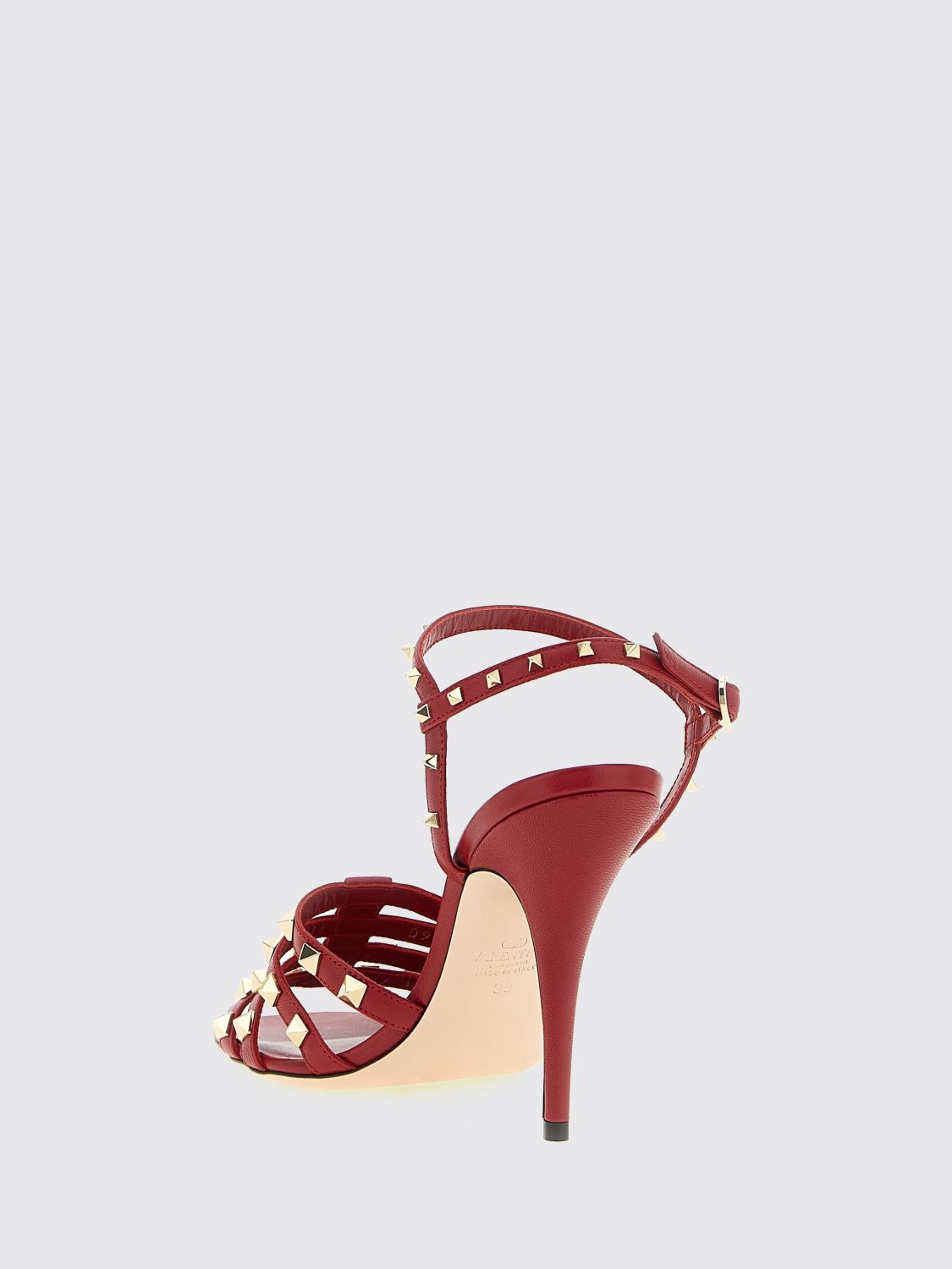 woman's heeled sandal