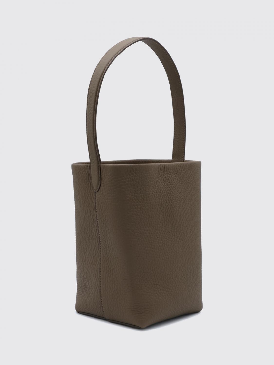 woman's shoulder bag