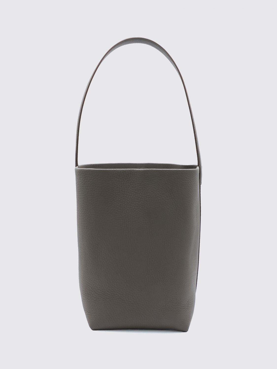 woman's shoulder bag