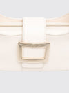 woman's shoulder bag