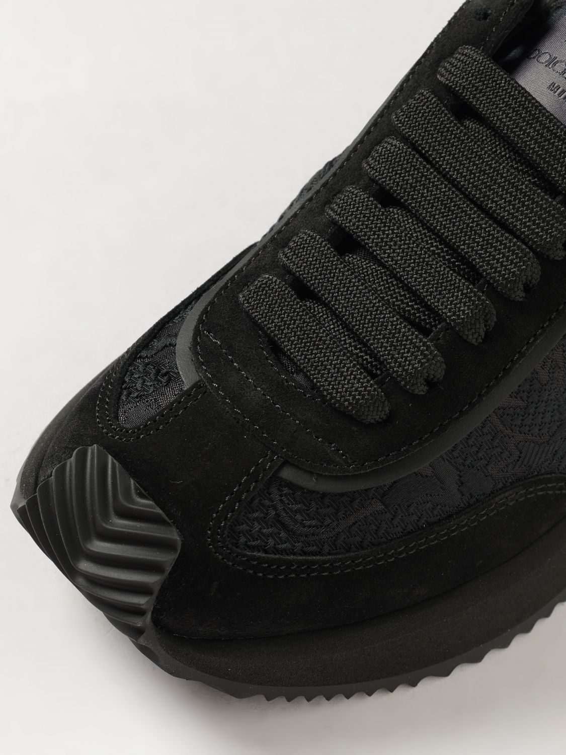 woman's sneakers