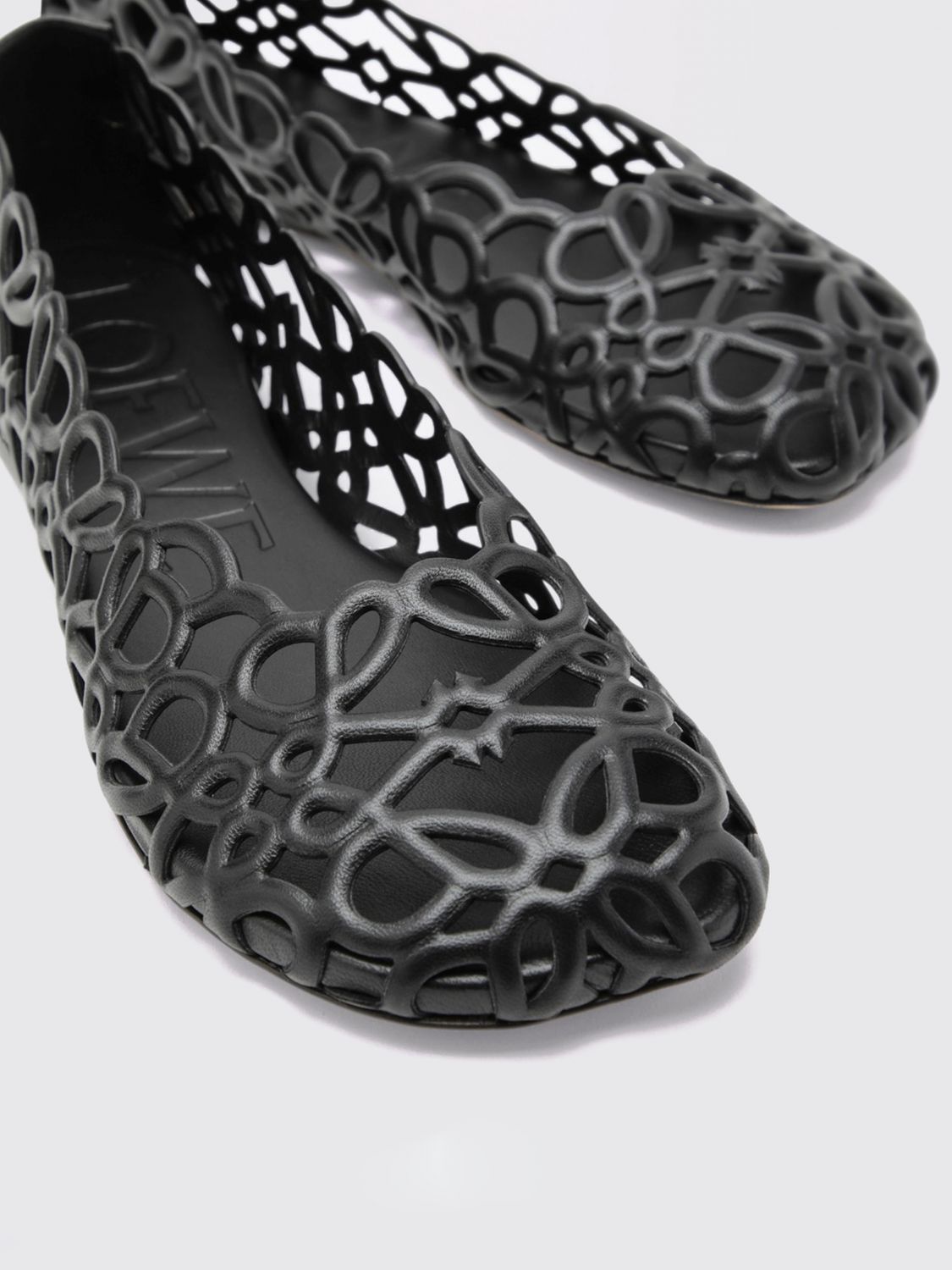 anagram petal nappa ballet flats with cut-out monogram