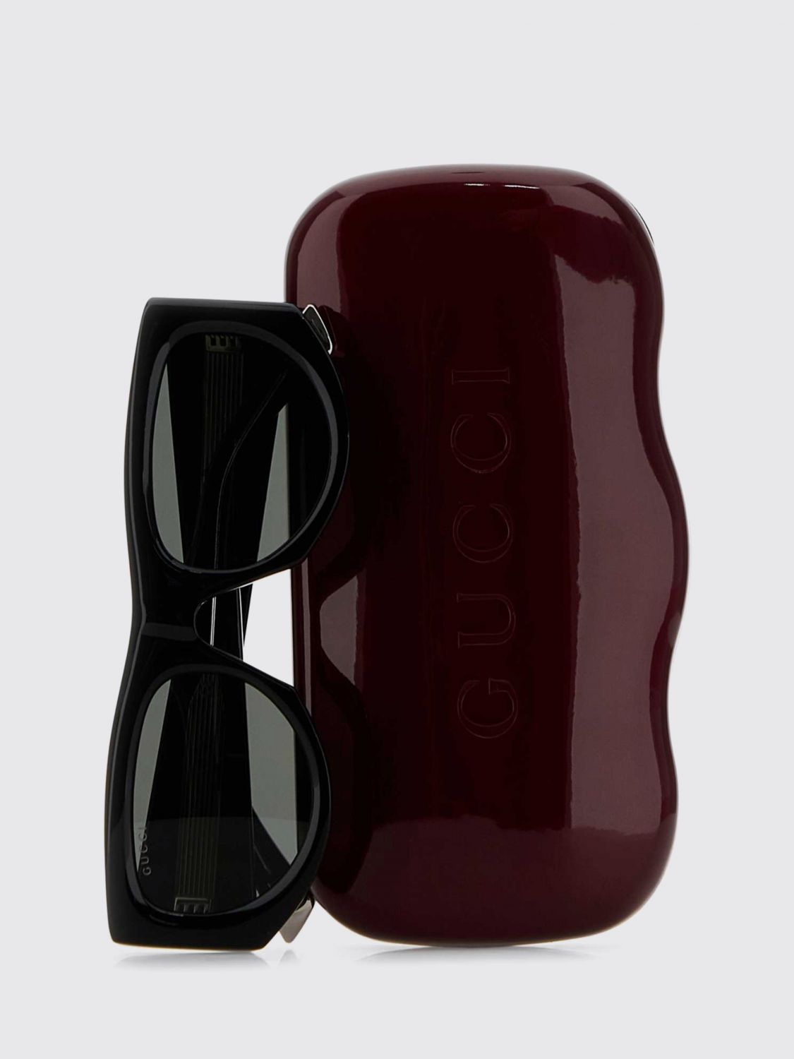 woman's sunglasses