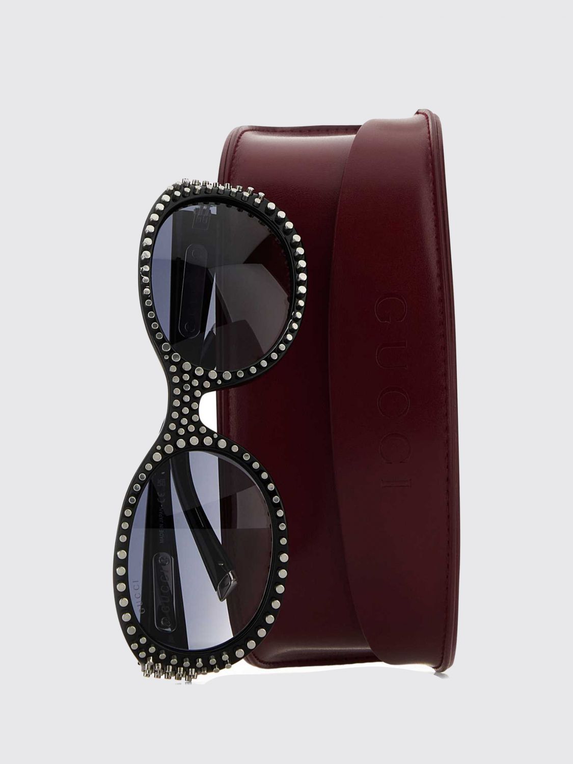 woman's sunglasses