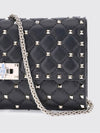 woman's shoulder bag