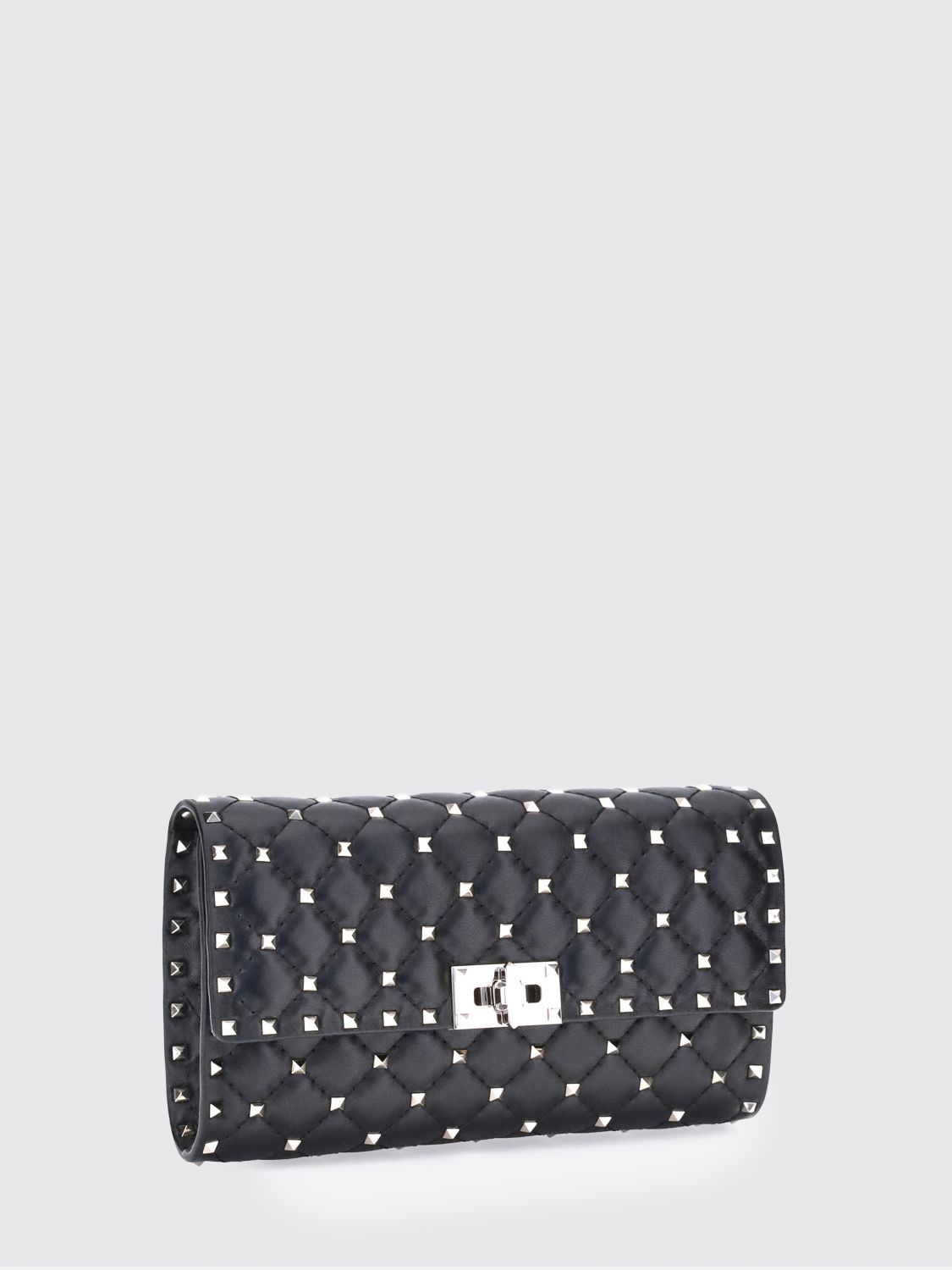 woman's shoulder bag