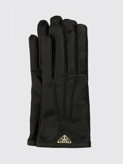 woman's gloves