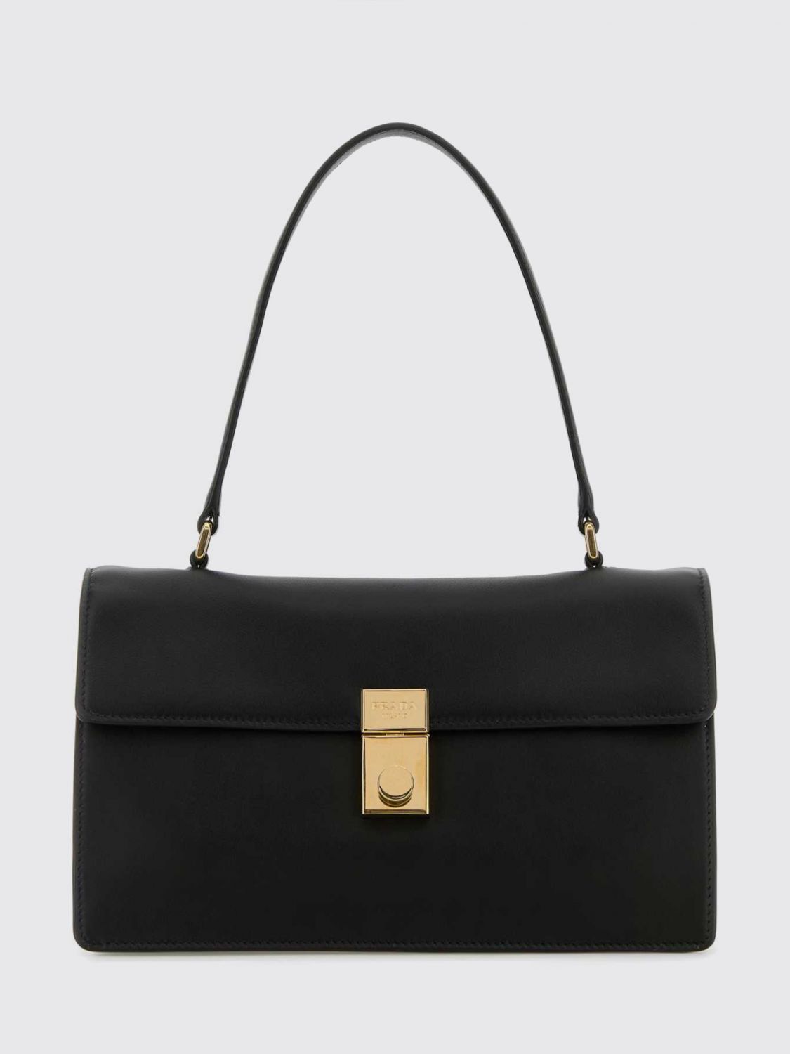 woman's shoulder bag