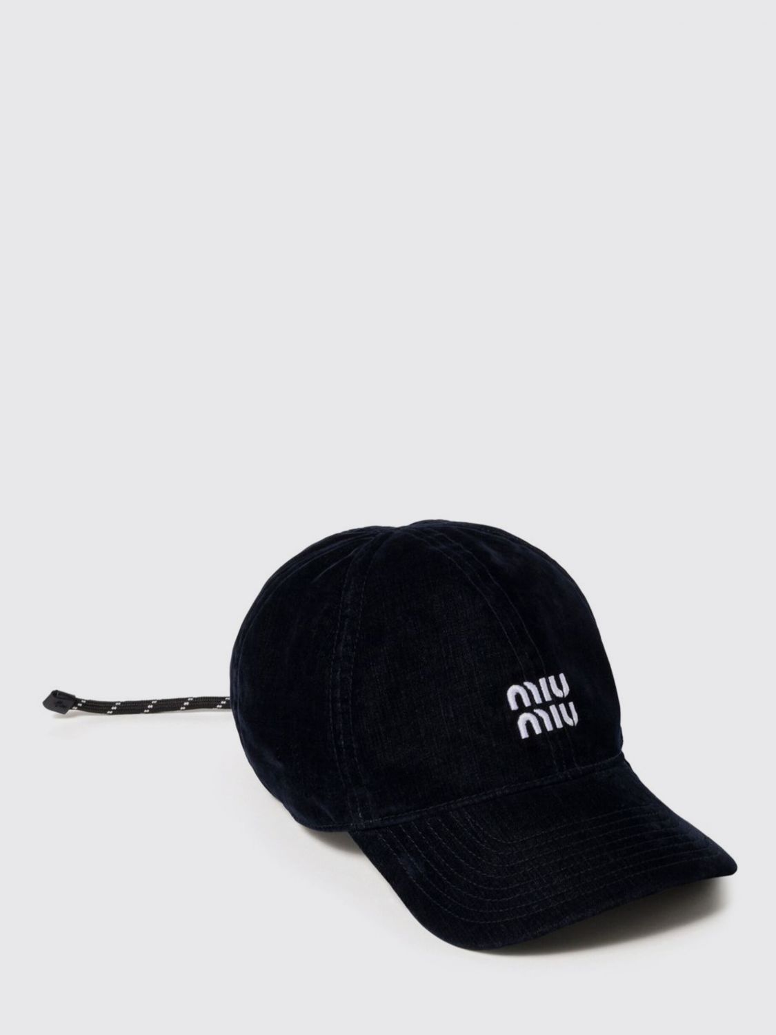 woman's hat