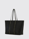 woman's tote bag