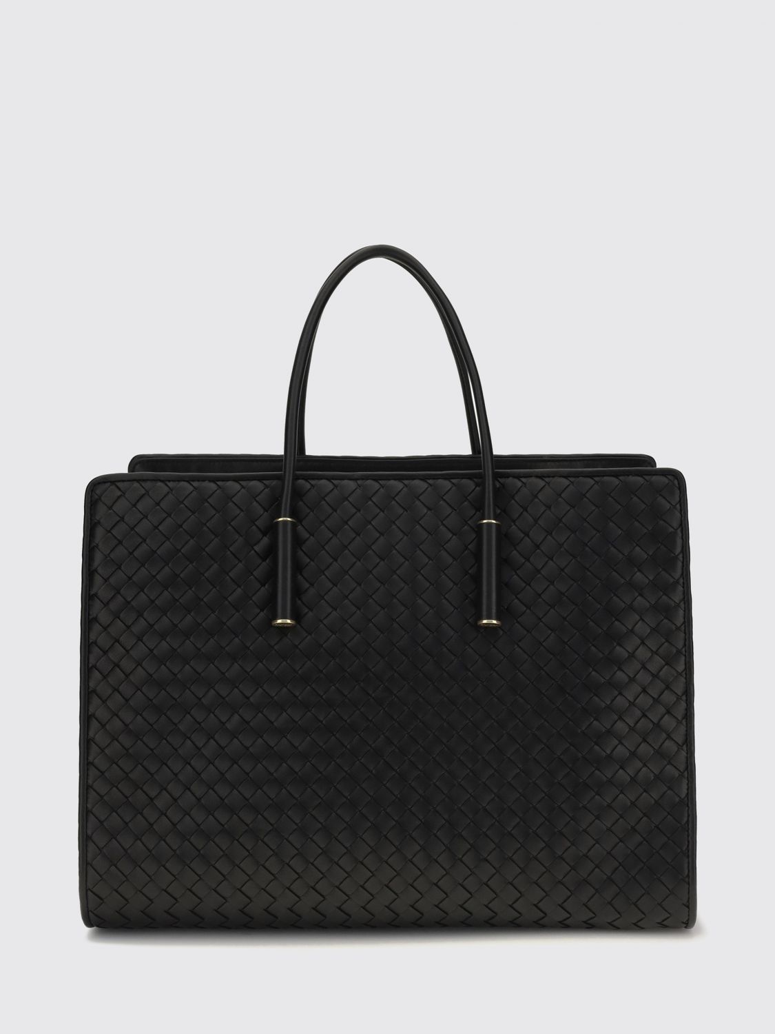 woman's shoulder bag