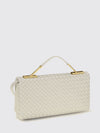 woman's shoulder bag