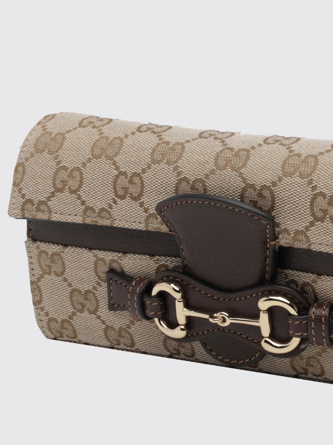 woman's wallet