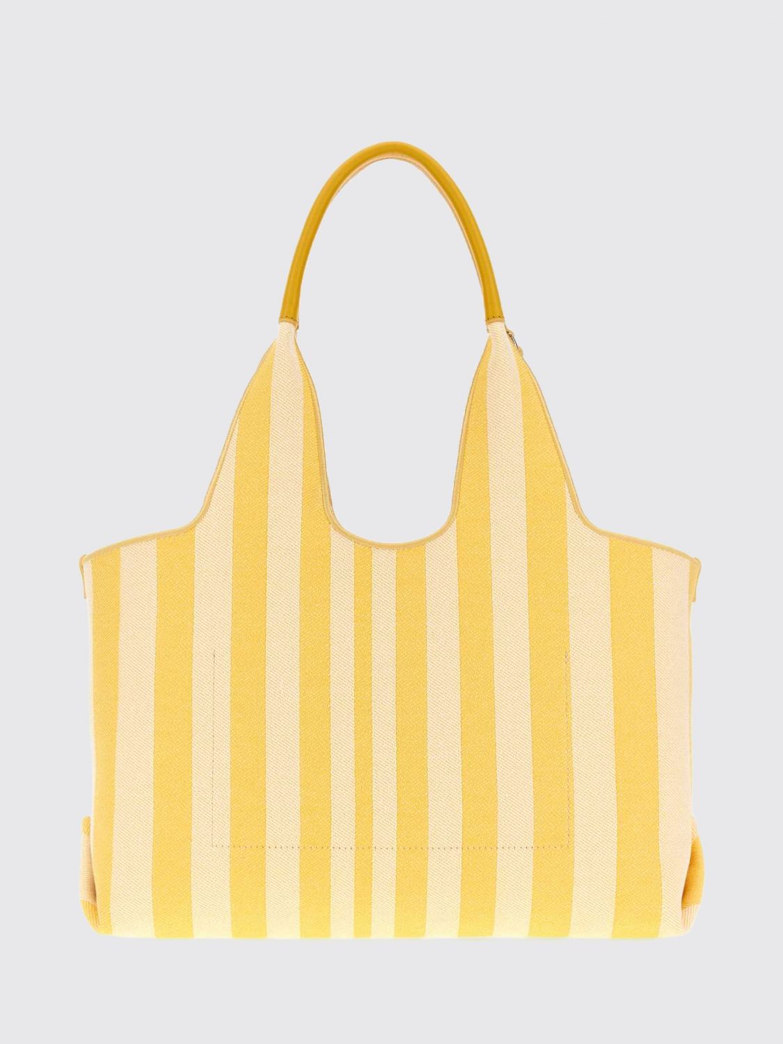 woman's handbag chloé