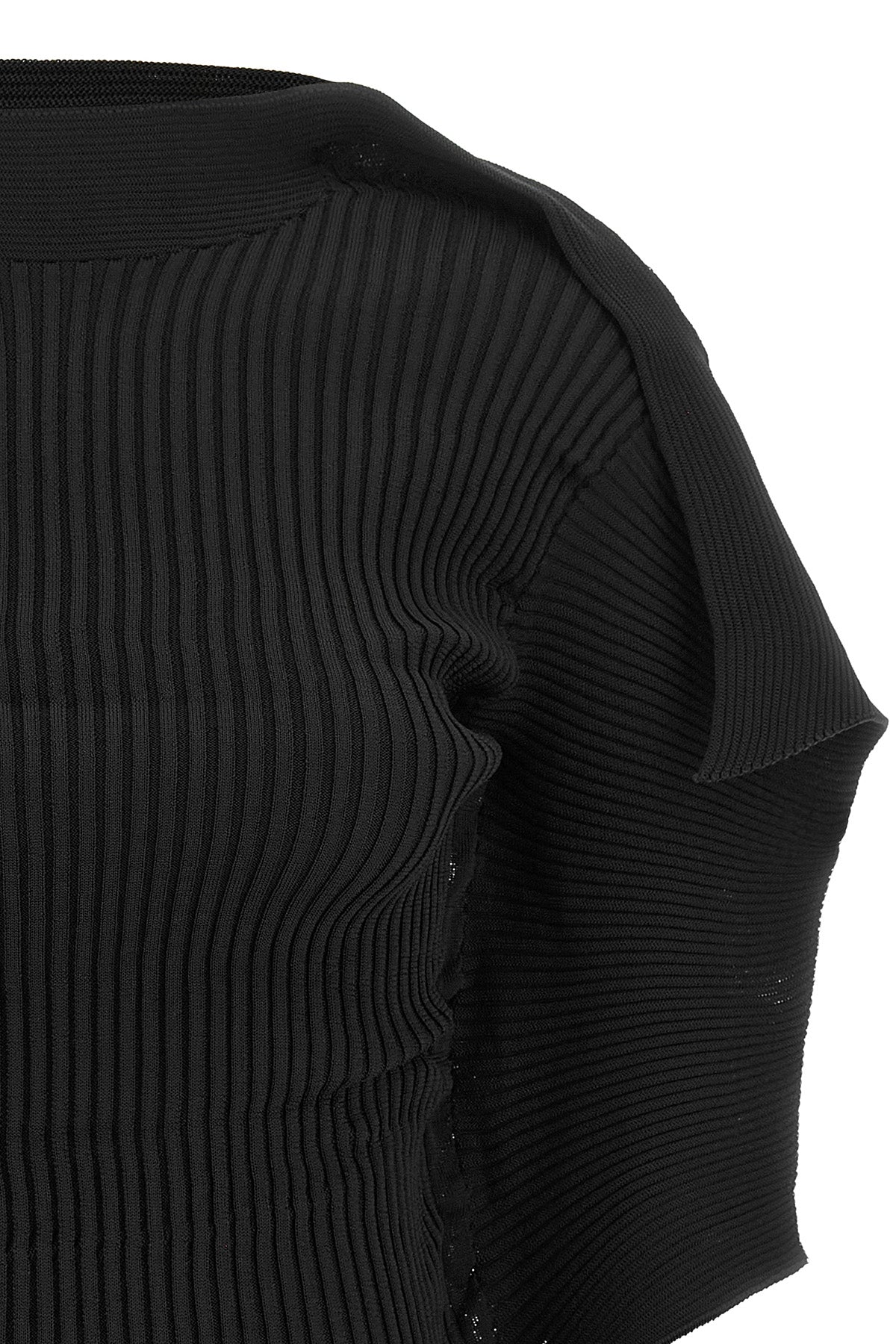 the prance top issey miyake redefines contemporary volumes through a masterful
