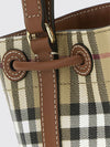 woman's shoulder bag