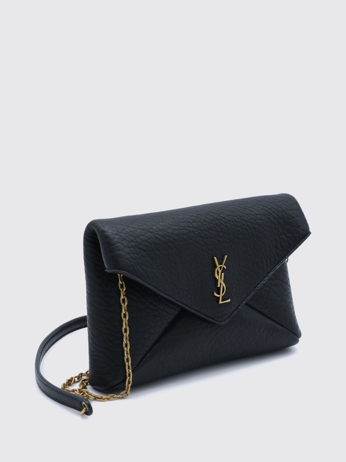woman's shoulder bag