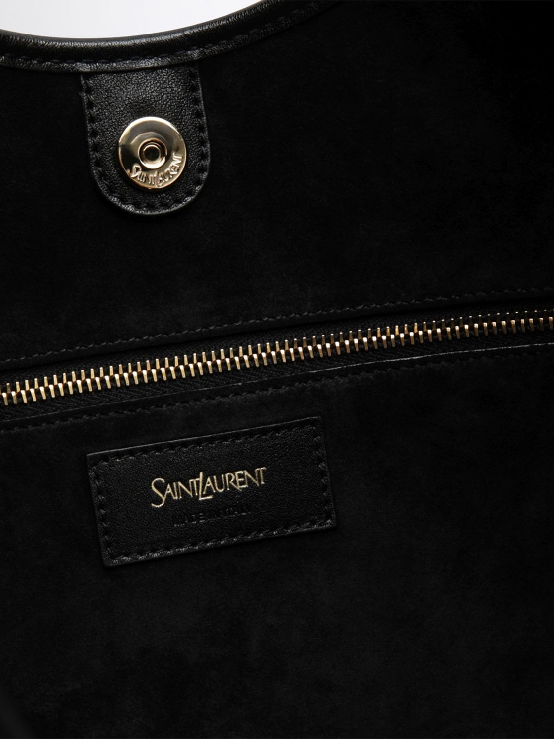 woman's shoulder bag