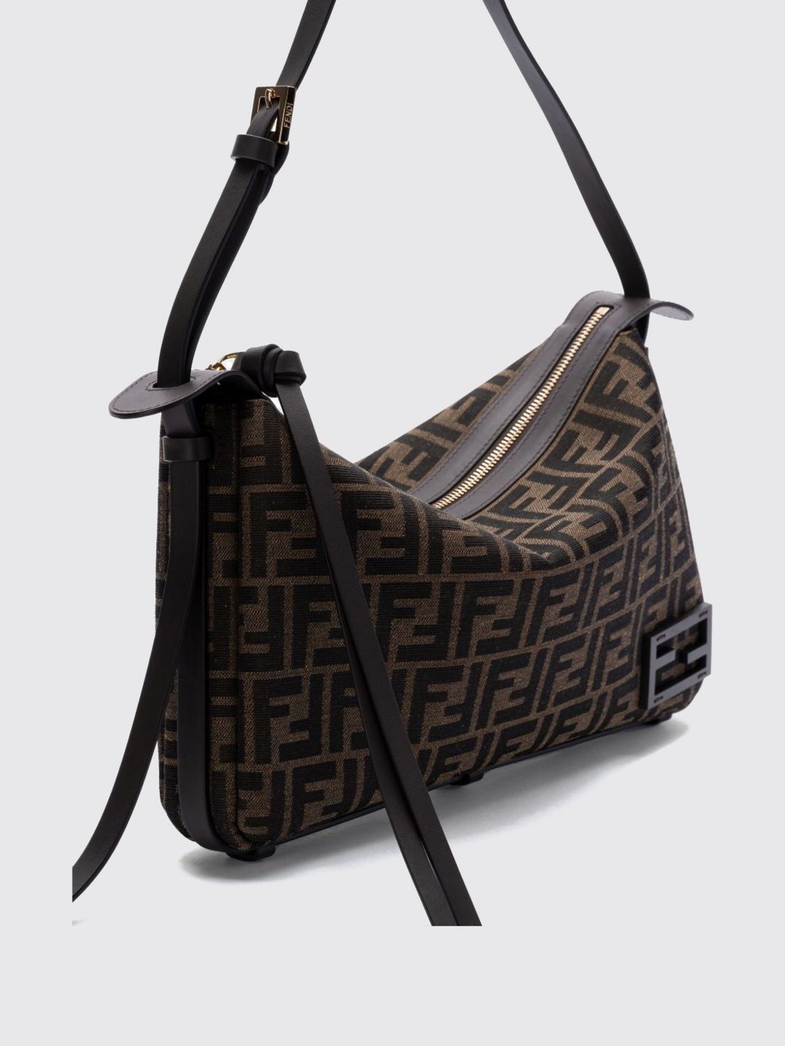 woman's shoulder bag