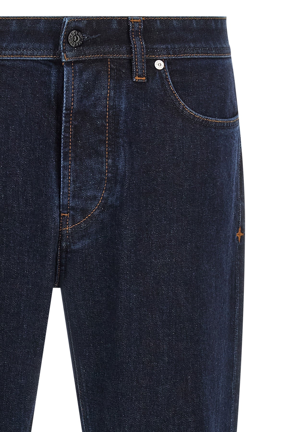 indigo denim-rinsed jeans in garment-dyed cotton denim