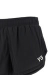shorts in technical fabric