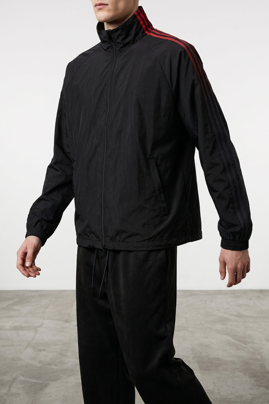 Y-3 L the y-3 gradient stripes sweatshirt in black technical taffeta