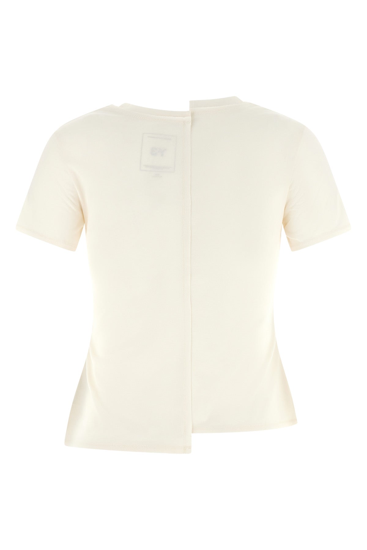 the t-shirt y-3 redefines the codes of sportswear through rigorous deconstructio