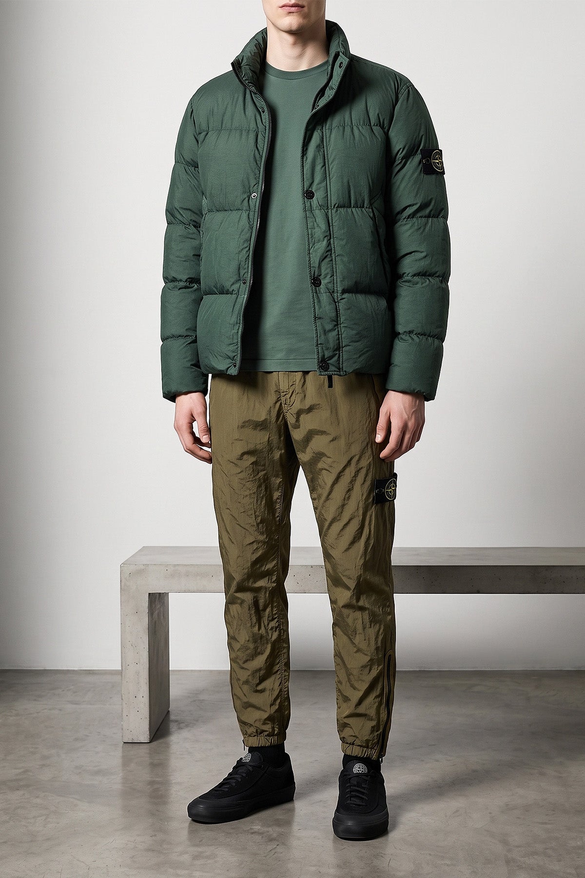 the stone island 4100109 down jacket