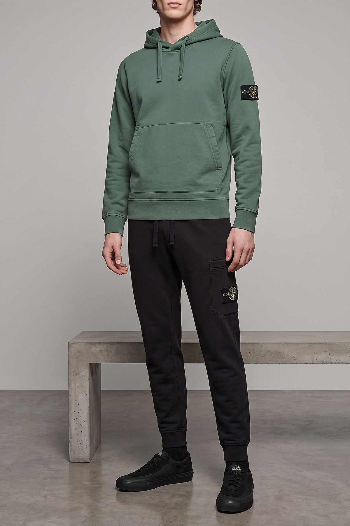 the stone island 6100062 sweatshirt