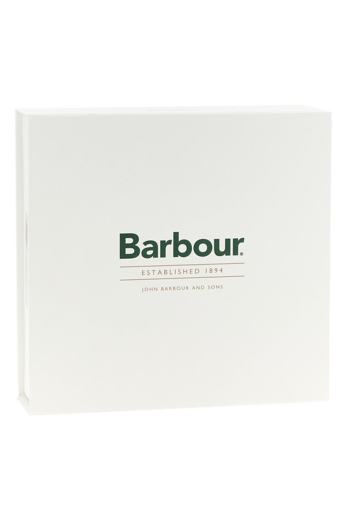 the barbour saltburn gift set represents a perfect combination of warmth and s