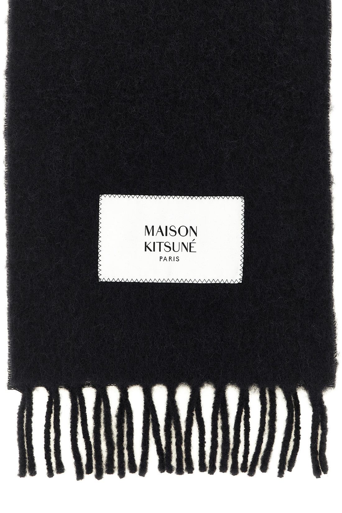 MAISON KITSUNÉ OS the maison kitsuné scarf is distinguished by an elongated rectangular constructi