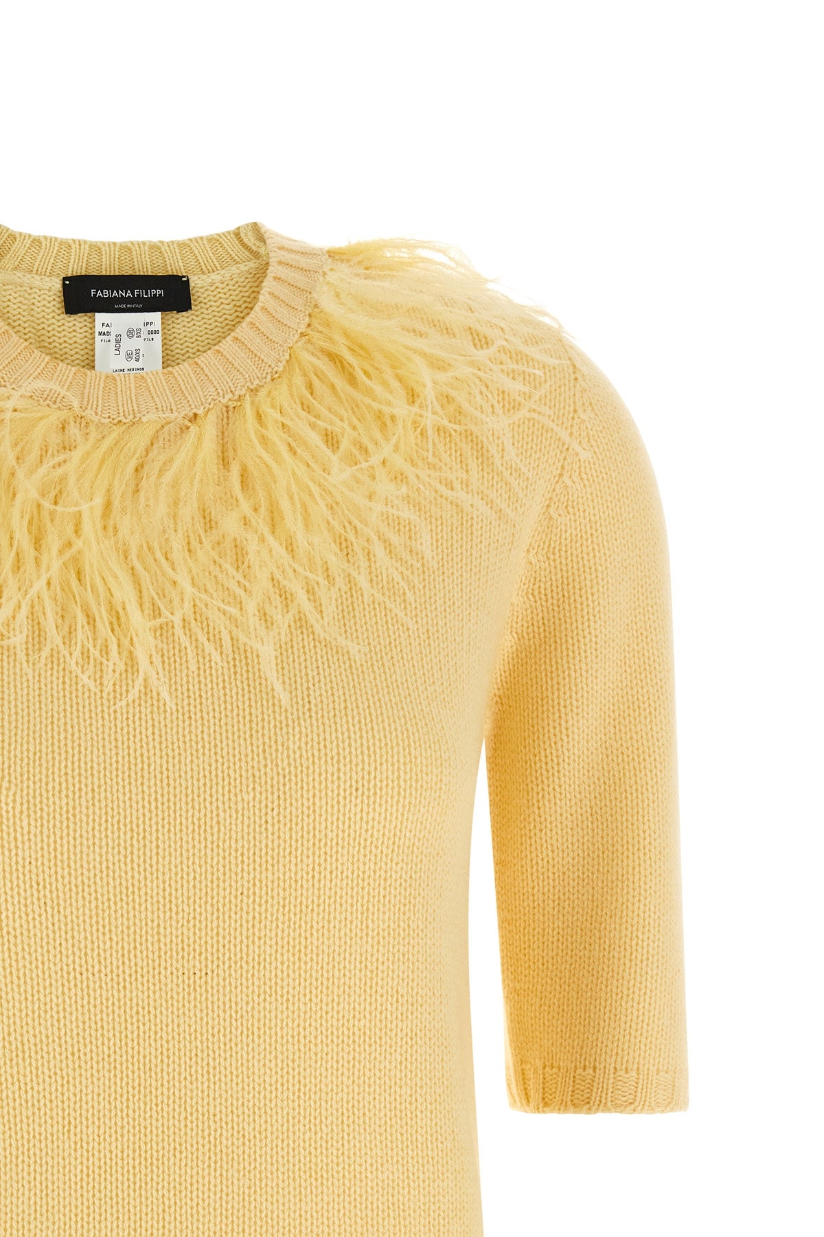 the fabiana filippi short-sleeved sweater is made of a fine yarn blend of virgin