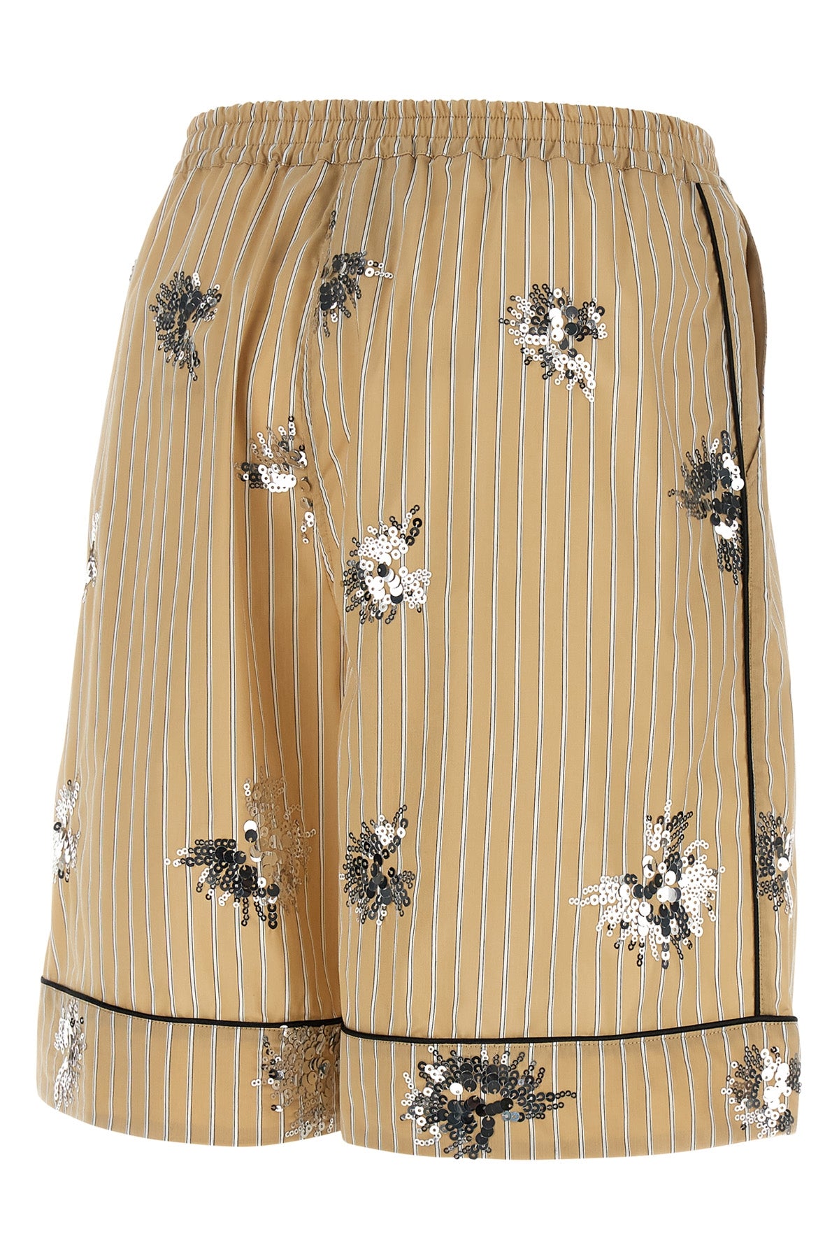 le twins mezzodì bermuda shorts redefine the codes of the summer trend through